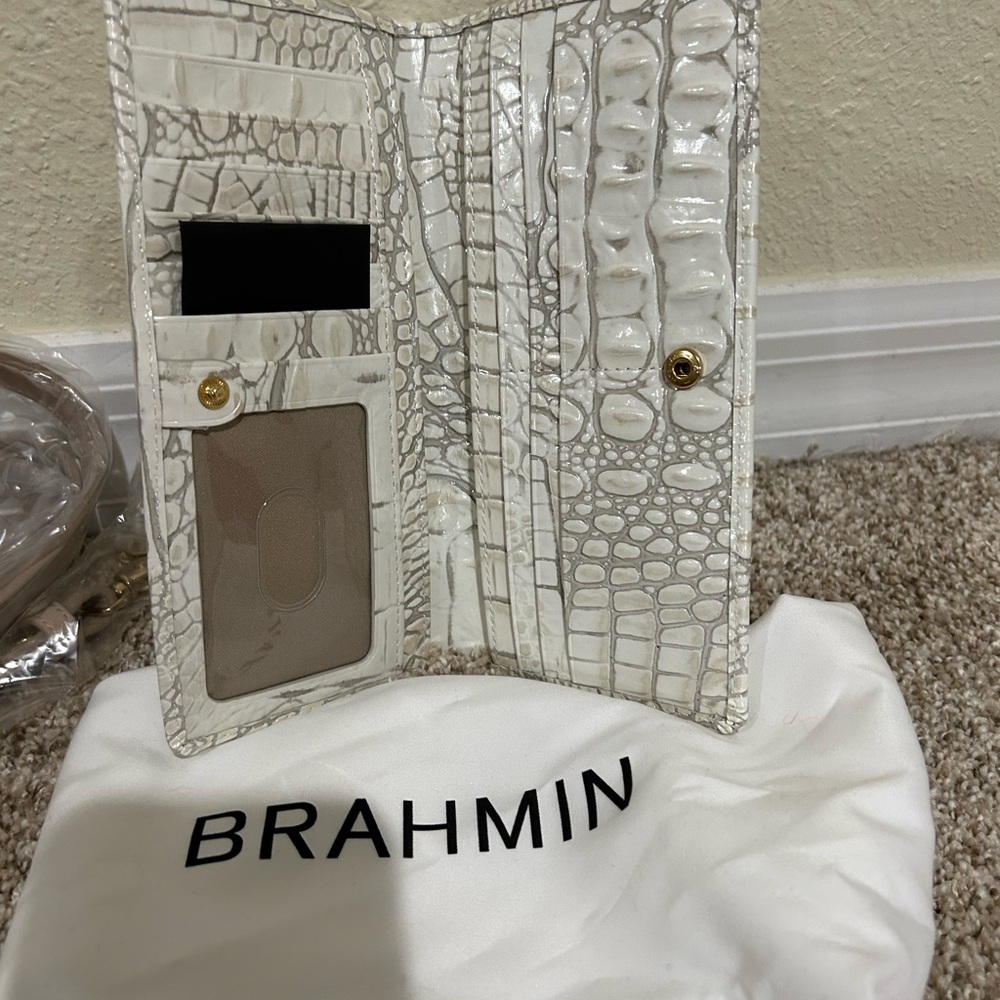 Brahmin wallet